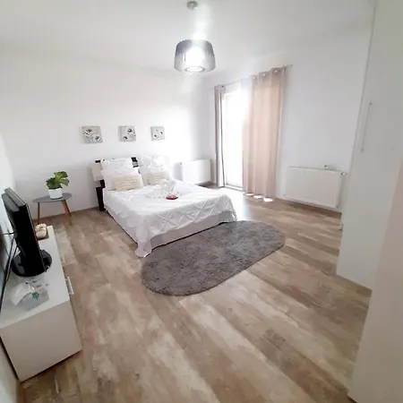 Apartment White Studio *